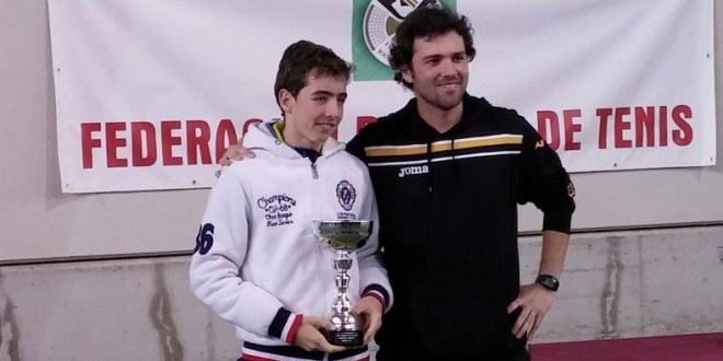Javier Garc&iacute;a-Mina, vencedor del 1&ordm; Open Ferrer Sport Center